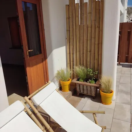 Eco Santorini Emporio (Santorini)