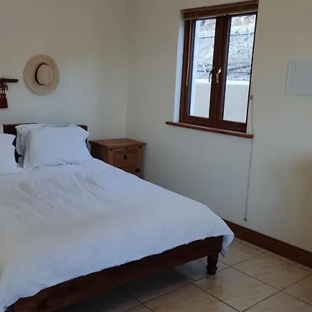 Eco Santorini Emporio (Santorini)